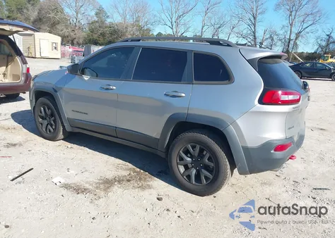 2016 Jeep Cherokee Trailhawk from USA, damaged, VIN 1C4PJMBS0GW226922